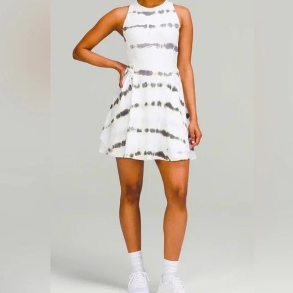 lululemon athletica Dresses & Skirts - Lululemon Athletica dress White and Black Skater Mini Skirt😍😍